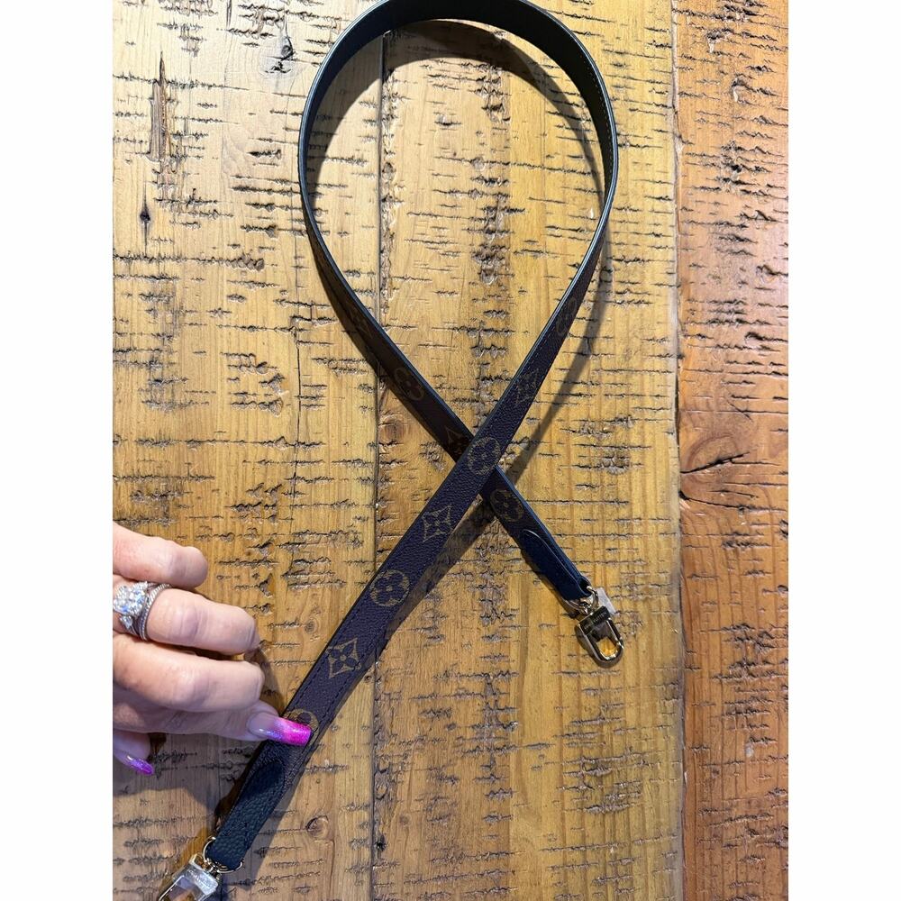 LOUIS VUITTON Adjustable Brown Monogram & Black Leather strap 40” NEW W/ COA
